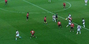 fb体育APP-【意甲】伊布补时凌空斩救主 AC米兰客场平乌迪内斯