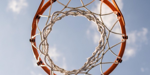 曝林葳还未决定加盟传奇队：收到多国各级联赛邀请在评估 记者称走出去就行