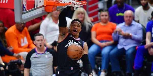 fb体育APP-底薪or迷你中产！快艇薪金空间锁死 韦少降薪留队？